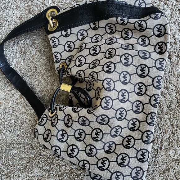 MK Michael Kors Bag - Picture 1 of 14